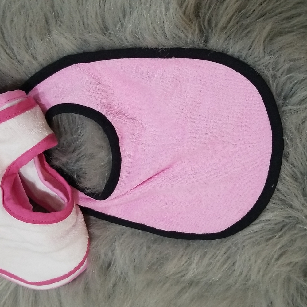 Baby essentials bibs - Picture 4 of 4